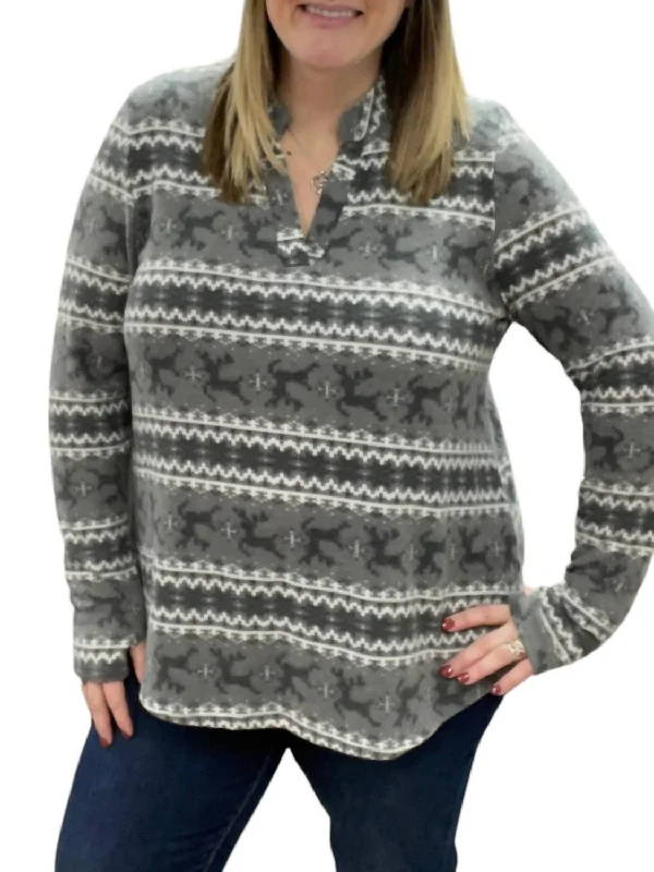 Reindeer Long Sleeve Gabby Top In Charcoal